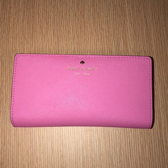 Kate Spade Pink Wallet - Picture 1 of 4